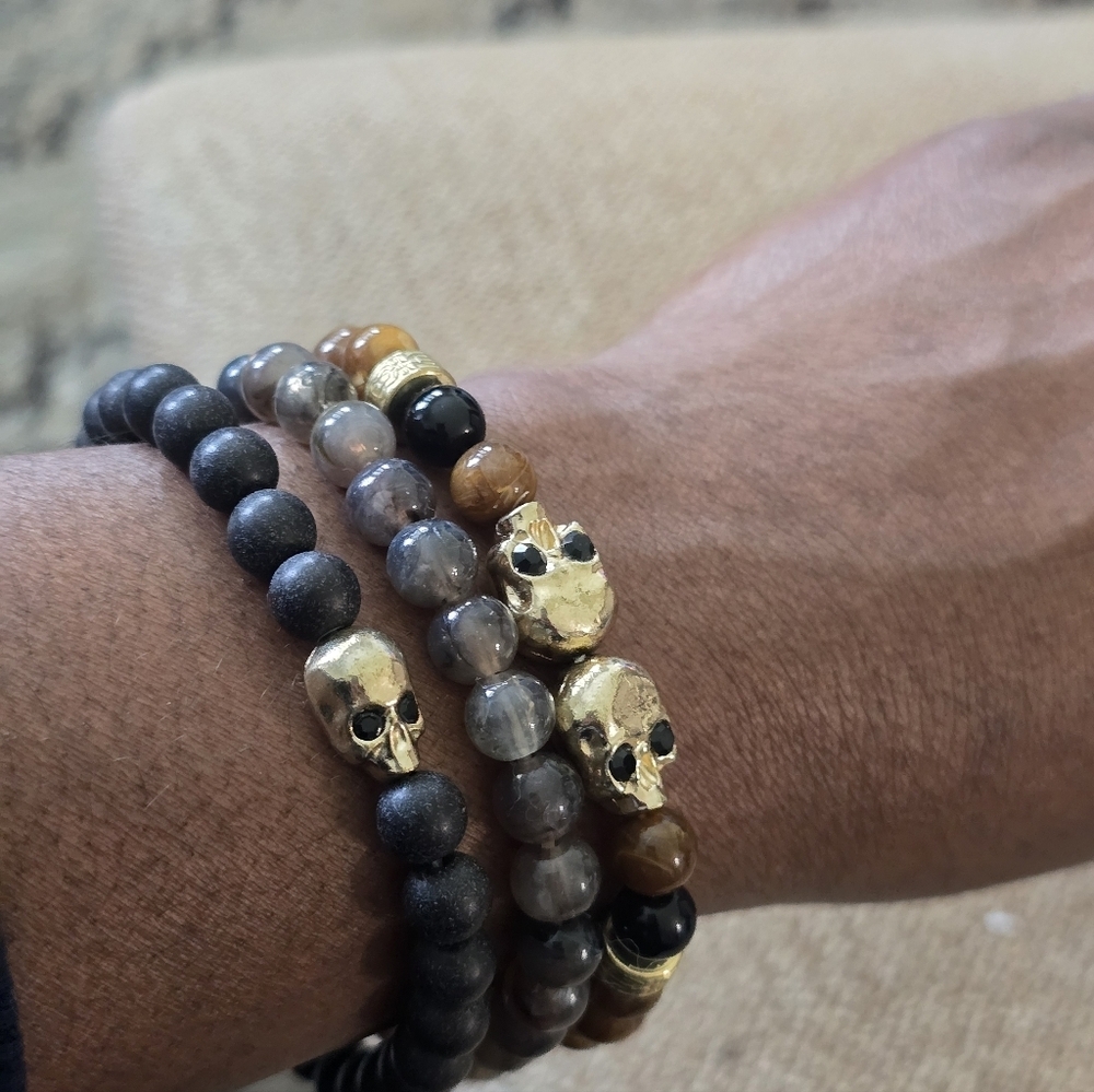 Macy's Beaded Skull Bracelets Set Women New - Picture 5 of 11